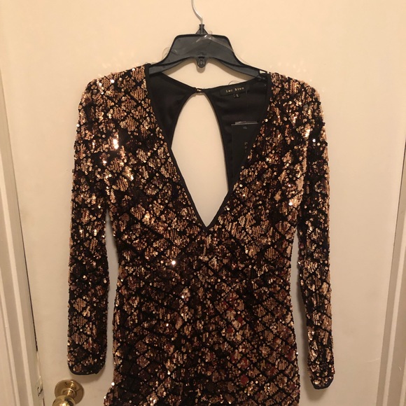 Clothing - Picture 4 of 5